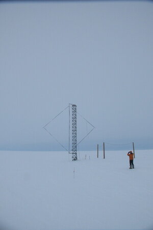 VLF antenna, one of several needing reclaiming from Z6 (to Z6A, 24km away.)